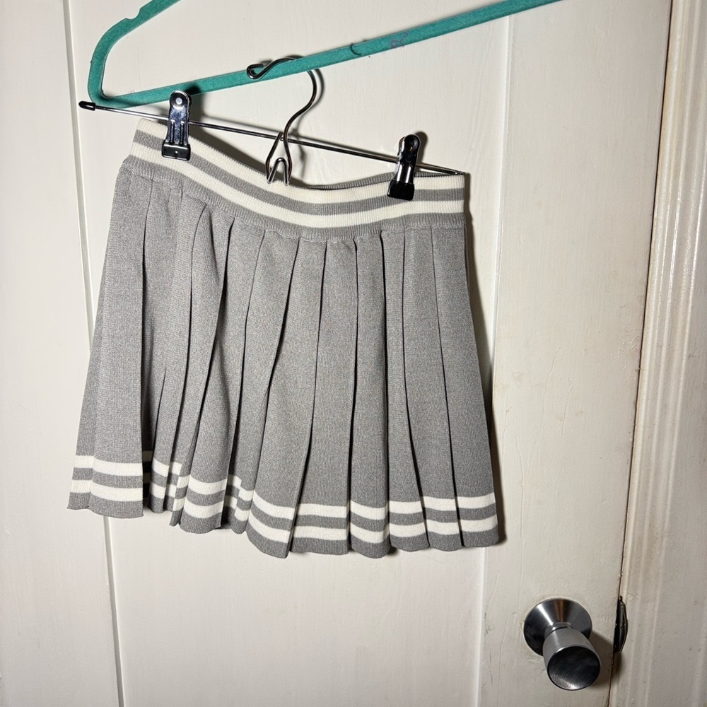 Coord Preppy Collared Top With Matching Pleated S… - image 8